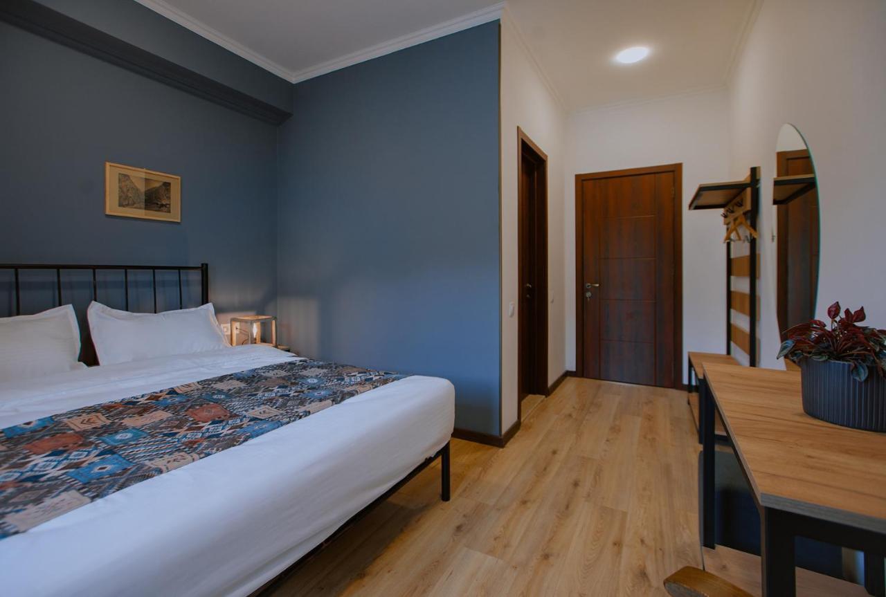 Northgate Hotel Kazbegi Exterior photo