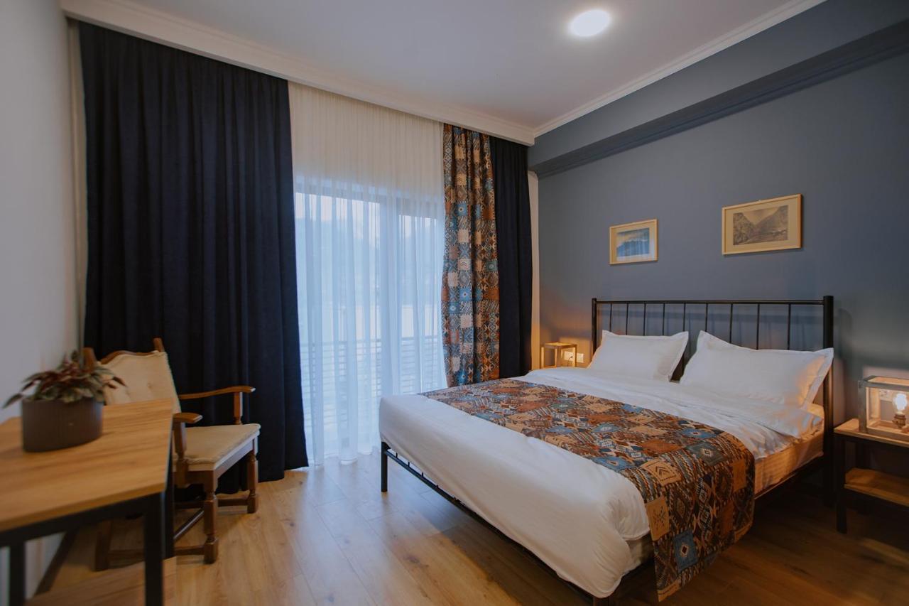 Northgate Hotel Kazbegi Exterior photo
